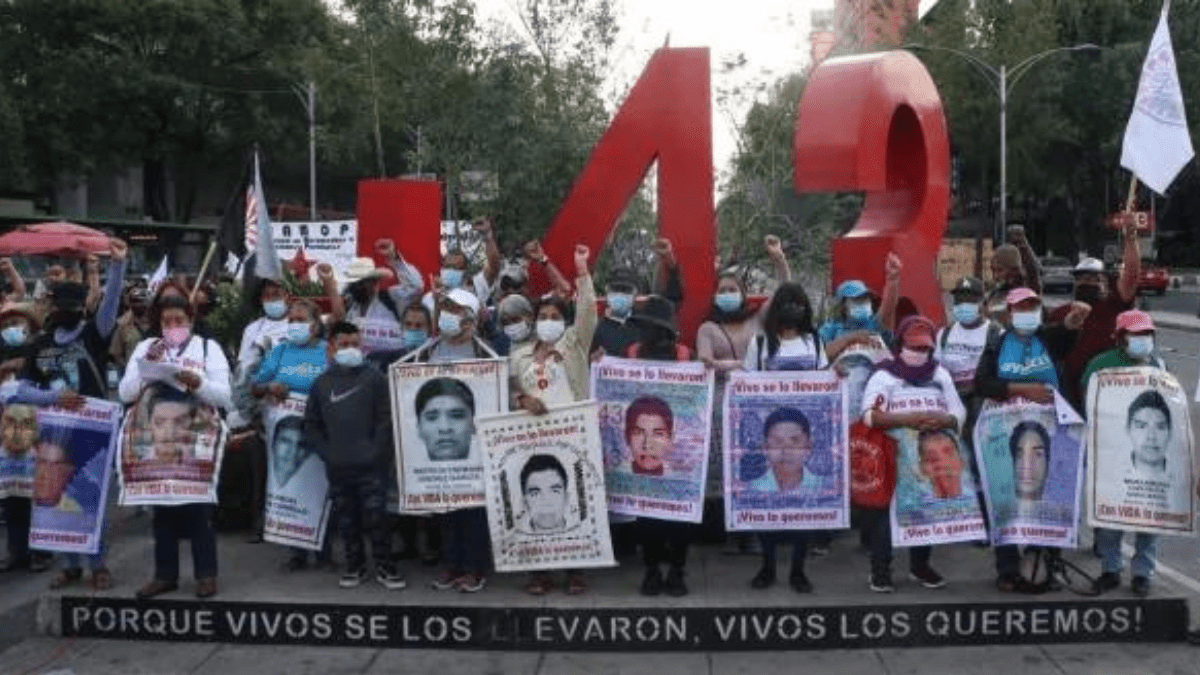 agenda pública digital ayotzinapa